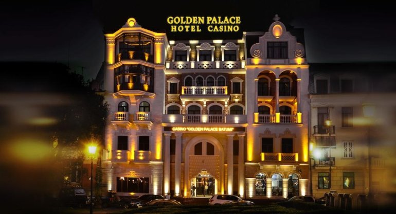 Роскошное здание казино Golden Palace в Грузии