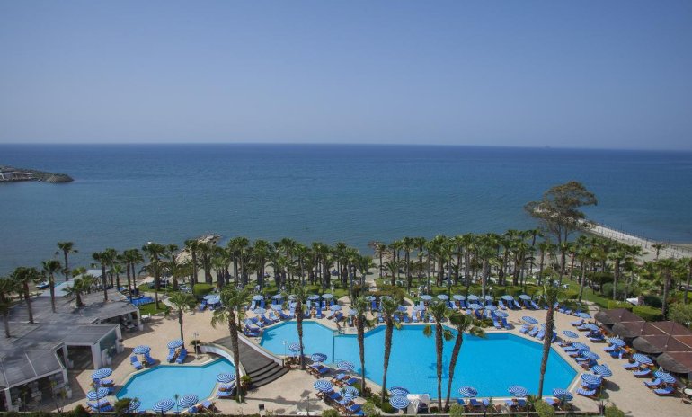 Grand Resort Hotel