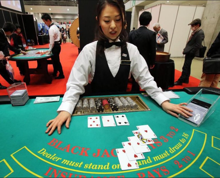 Japanese gamblers face restrictions on casino