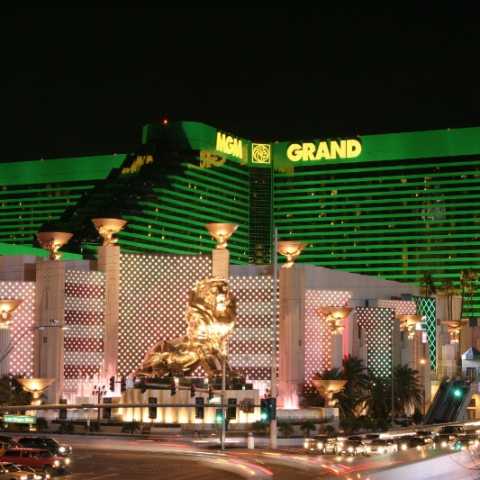 Развлекательный комплекс MGM Grand Hotel