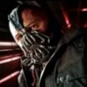 The Dark Knight Rises: Мужчина в маске