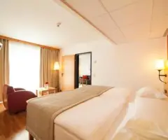 Regency Casino Tirana: Люкс с видом на бульвар