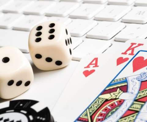Еще один год без федерального законодательства по on-line покеру