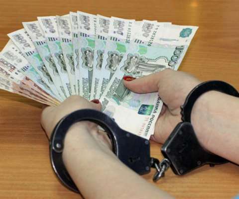 В Алексине полицейские брали взятки у организаторов подпольных казино