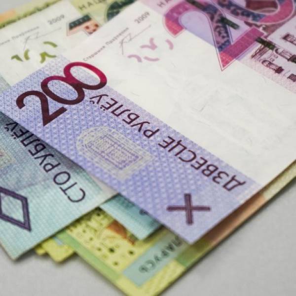 Заведующий аптекой в Гродно выручку проиграл в онлайн-казино
