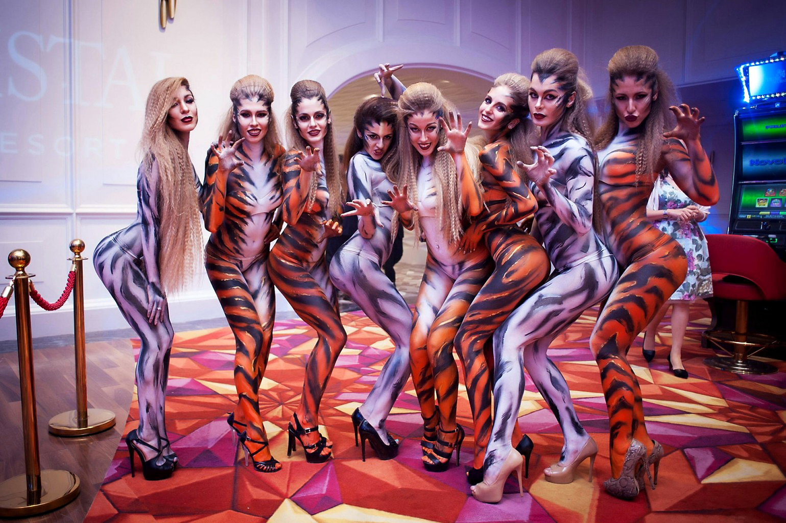 Тигрицы Tigre De Cristal - крупнейшее казино России