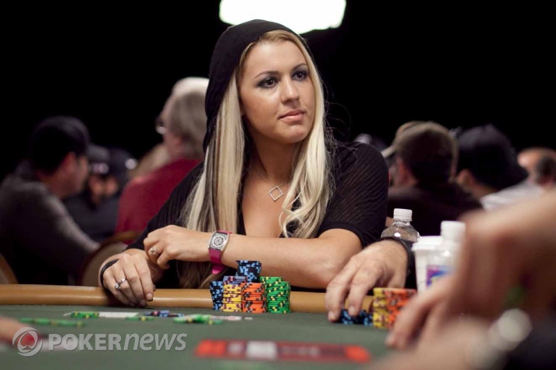 онлайн покер Дженнифер Ли